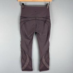 Lululemon  Size 4 Wunder Under High-Rise‎ Crop 21" Moonwalk Purple Lace Leggings